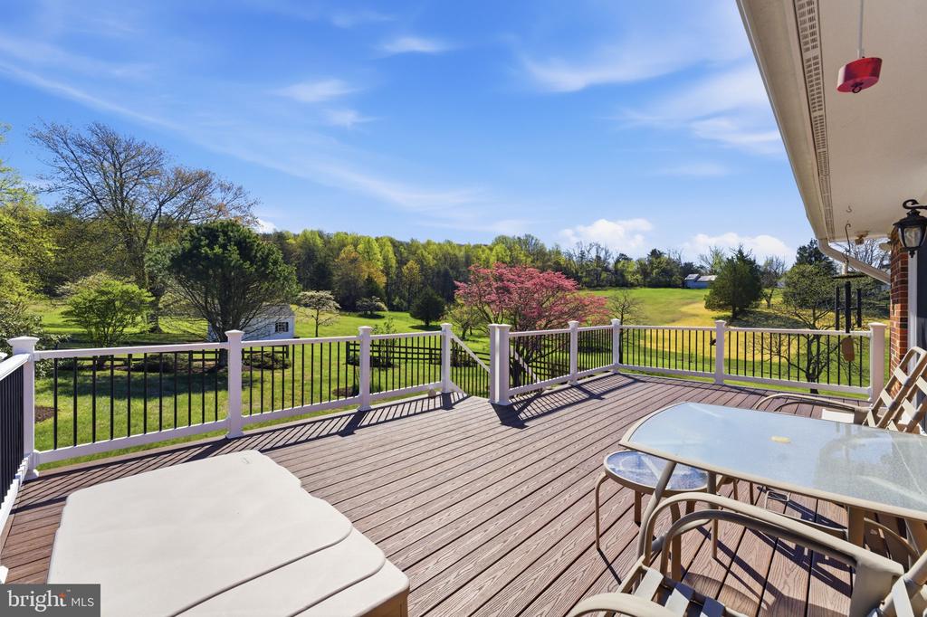 6163 GEORGETOWN RD, BROAD RUN, Virginia, 4 Bedrooms Bedrooms, ,3 BathroomsBathrooms,Residential,6163 GEORGETOWN RD,VAFQ2021082 MLS # VAFQ2021082