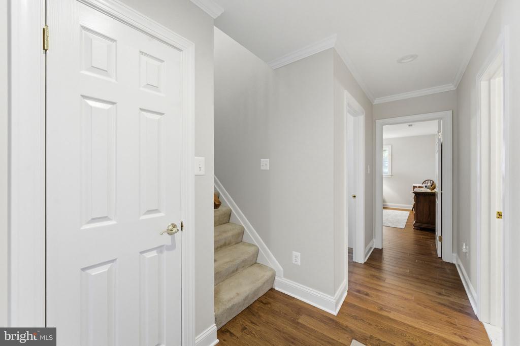 6163 GEORGETOWN RD, BROAD RUN, Virginia, 4 Bedrooms Bedrooms, ,3 BathroomsBathrooms,Residential,6163 GEORGETOWN RD,VAFQ2021082 MLS # VAFQ2021082