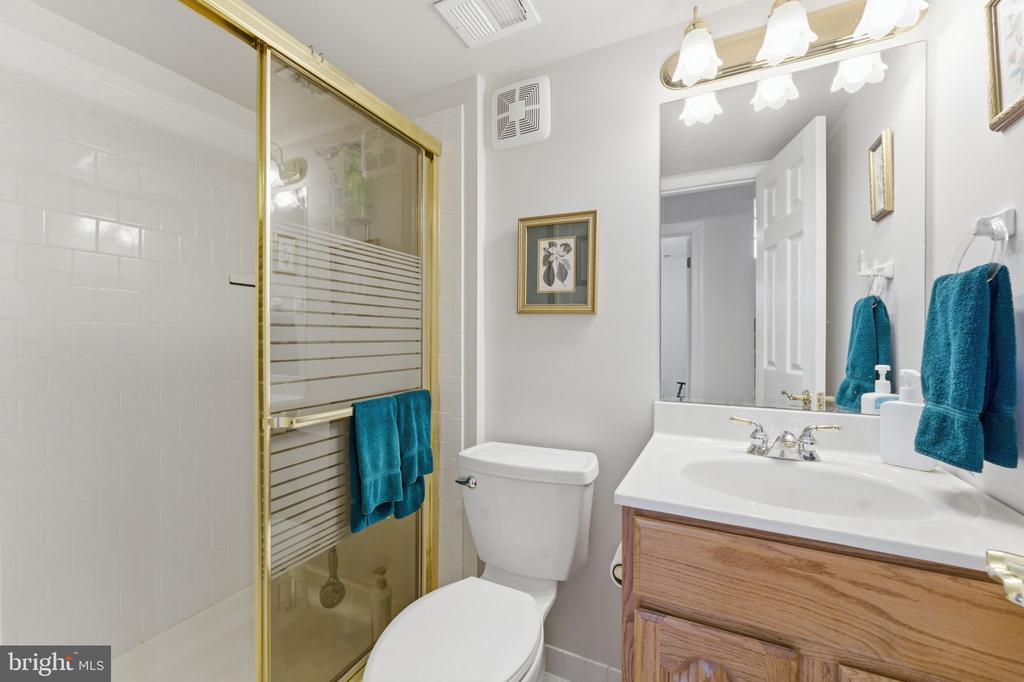 6163 GEORGETOWN RD, BROAD RUN, Virginia, 4 Bedrooms Bedrooms, ,3 BathroomsBathrooms,Residential,6163 GEORGETOWN RD,VAFQ2021082 MLS # VAFQ2021082