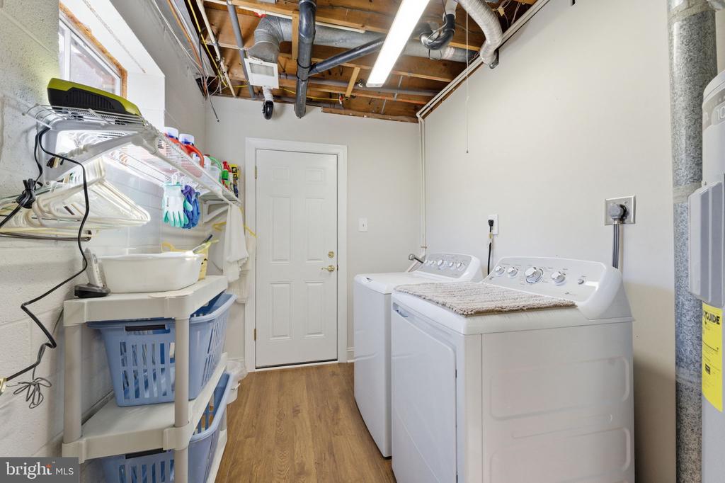 6163 GEORGETOWN RD, BROAD RUN, Virginia, 4 Bedrooms Bedrooms, ,3 BathroomsBathrooms,Residential,6163 GEORGETOWN RD,VAFQ2021082 MLS # VAFQ2021082