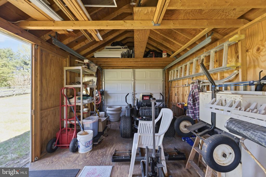 6163 GEORGETOWN RD, BROAD RUN, Virginia, 4 Bedrooms Bedrooms, ,3 BathroomsBathrooms,Residential,6163 GEORGETOWN RD,VAFQ2021082 MLS # VAFQ2021082