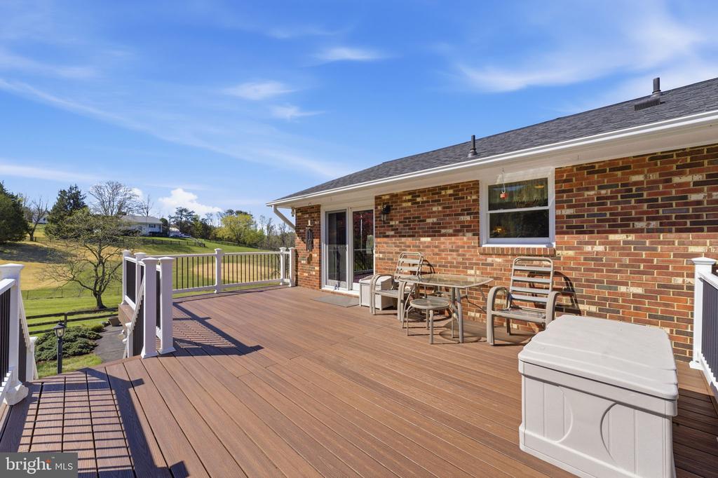 6163 GEORGETOWN RD, BROAD RUN, Virginia, 4 Bedrooms Bedrooms, ,3 BathroomsBathrooms,Residential,6163 GEORGETOWN RD,VAFQ2021082 MLS # VAFQ2021082