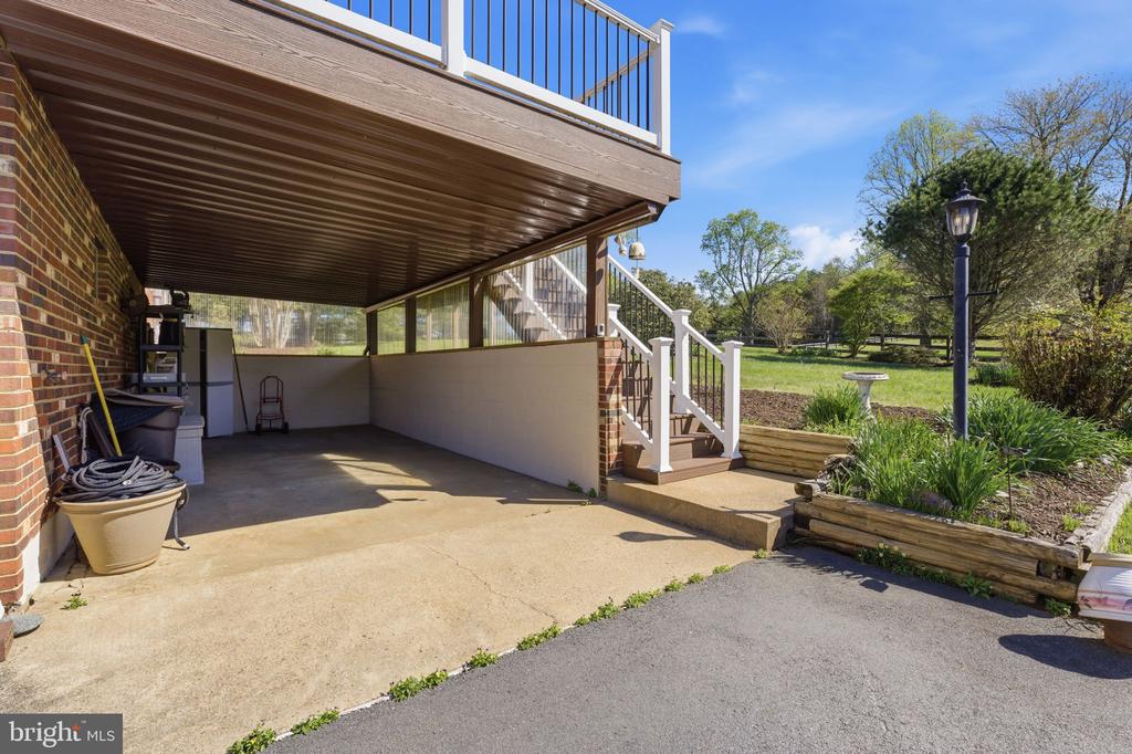 6163 GEORGETOWN RD, BROAD RUN, Virginia, 4 Bedrooms Bedrooms, ,3 BathroomsBathrooms,Residential,6163 GEORGETOWN RD,VAFQ2021082 MLS # VAFQ2021082