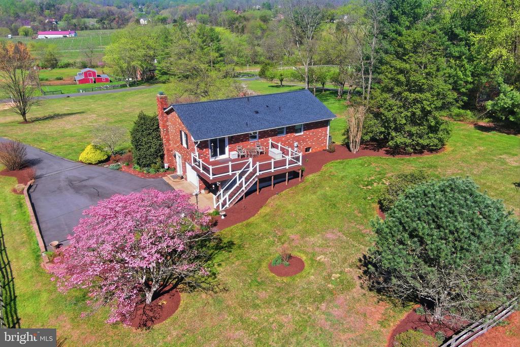 6163 GEORGETOWN RD, BROAD RUN, Virginia, 4 Bedrooms Bedrooms, ,3 BathroomsBathrooms,Residential,6163 GEORGETOWN RD,VAFQ2021082 MLS # VAFQ2021082