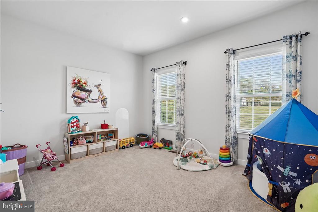 8016 INTERNATIONAL DR, WARRENTON, Virginia, 4 Bedrooms Bedrooms, ,3 BathroomsBathrooms,Residential,8016 INTERNATIONAL DR,VAFQ2021466 MLS # VAFQ2021466 8016 INTERNATIONAL DR, WARRENTON, Virginia, 4 Bedrooms Bedrooms, ,3 BathroomsBathrooms,Residential,8016 INTERNATIONAL DR,VAFQ2021466 MLS # VAFQ2021466