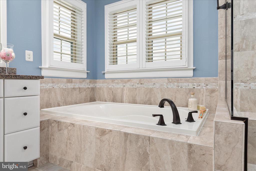 6443 BOB WHITE DR, WARRENTON, Virginia, 5 Bedrooms Bedrooms, ,4 BathroomsBathrooms,Residential,6443 BOB WHITE DR,VAFQ2021390 MLS # VAFQ2021390 6443 BOB WHITE DR, WARRENTON, Virginia, 5 Bedrooms Bedrooms, ,4 BathroomsBathrooms,Residential,6443 BOB WHITE DR,VAFQ2021390 MLS # VAFQ2021390