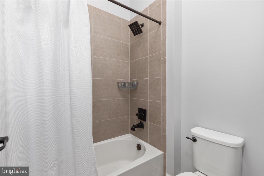 6443 BOB WHITE DR, WARRENTON, Virginia, 5 Bedrooms Bedrooms, ,4 BathroomsBathrooms,Residential,6443 BOB WHITE DR,VAFQ2021390 MLS # VAFQ2021390 6443 BOB WHITE DR, WARRENTON, Virginia, 5 Bedrooms Bedrooms, ,4 BathroomsBathrooms,Residential,6443 BOB WHITE DR,VAFQ2021390 MLS # VAFQ2021390