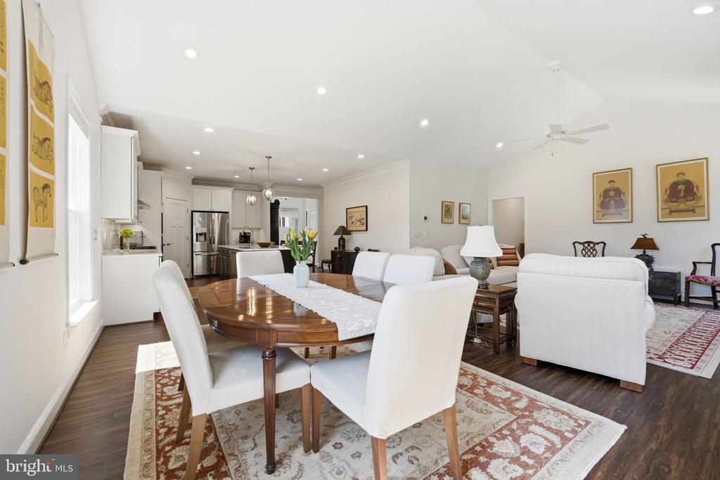 11517 OSPREY TRL, SPOTSYLVANIA, Virginia 22551, 3 Bedrooms Bedrooms, ,2 BathroomsBathrooms,Residential,11517 OSPREY TRL,VASP2040686 MLS # VASP2040686