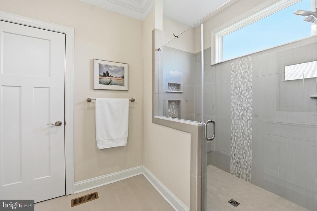 11517 OSPREY TRL, SPOTSYLVANIA, Virginia 22551, 3 Bedrooms Bedrooms, ,2 BathroomsBathrooms,Residential,11517 OSPREY TRL,VASP2040686 MLS # VASP2040686