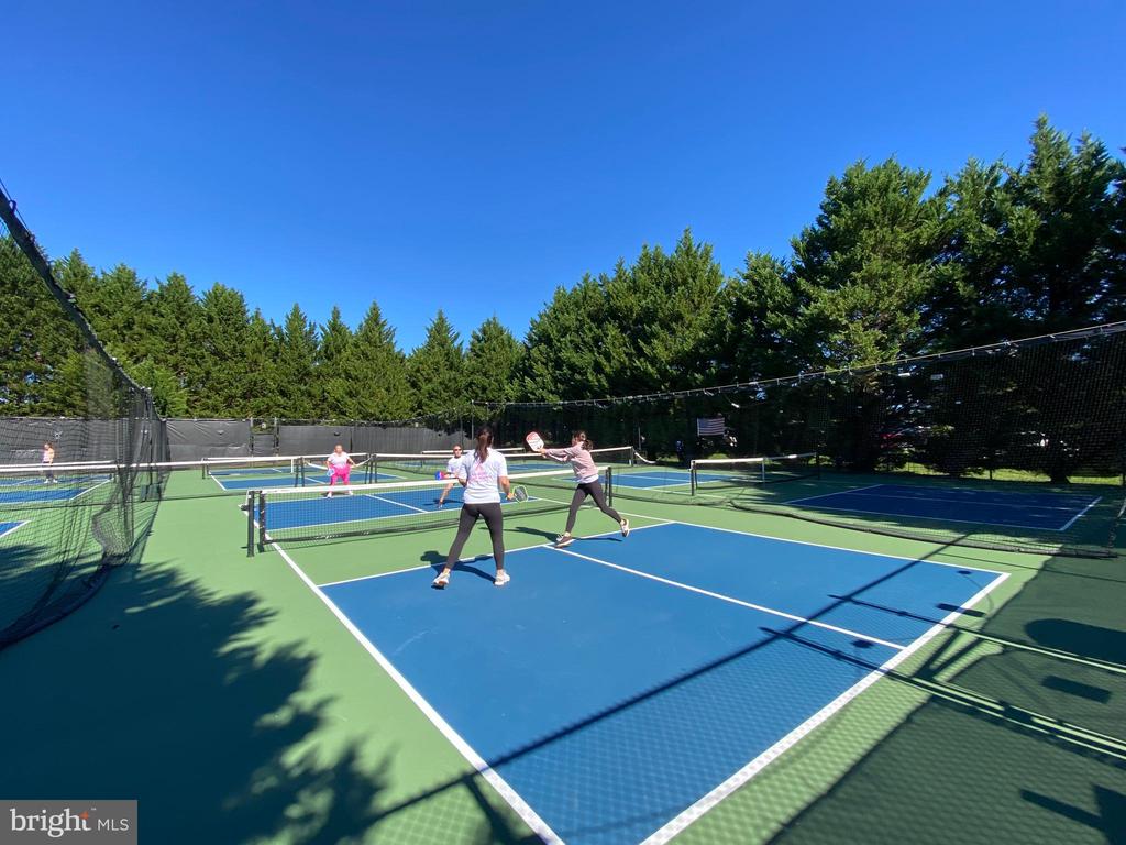 11517 OSPREY TRL, SPOTSYLVANIA, Virginia 22551, 3 Bedrooms Bedrooms, ,2 BathroomsBathrooms,Residential,11517 OSPREY TRL,VASP2040686 MLS # VASP2040686