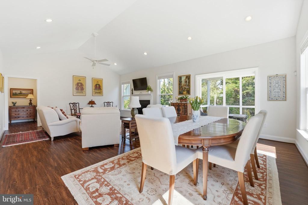 11517 OSPREY TRL, SPOTSYLVANIA, Virginia 22551, 3 Bedrooms Bedrooms, ,2 BathroomsBathrooms,Residential,11517 OSPREY TRL,VASP2040686 MLS # VASP2040686