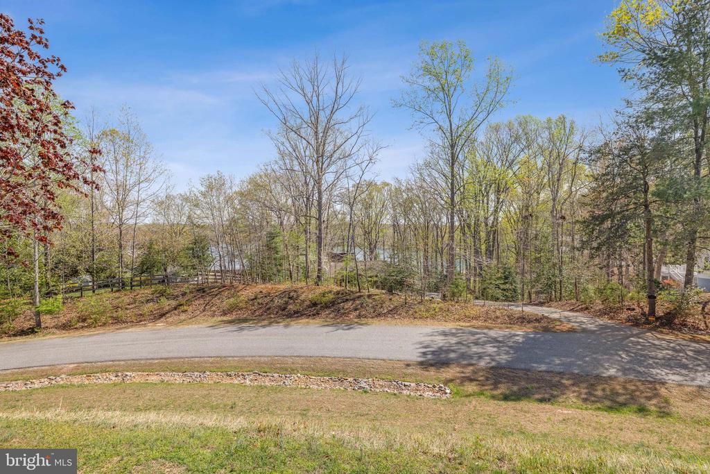 109 WHITE OAK DR, MINERAL, Virginia 23117, 4 Bedrooms Bedrooms, ,2 BathroomsBathrooms,Residential,109 WHITE OAK DR,VALA2009626 MLS # VALA2009626