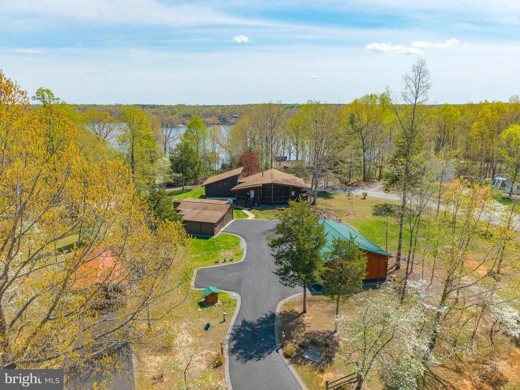 109 WHITE OAK DR, MINERAL, Virginia 23117, 4 Bedrooms Bedrooms, ,2 BathroomsBathrooms,Residential,109 WHITE OAK DR,VALA2009626 MLS # VALA2009626