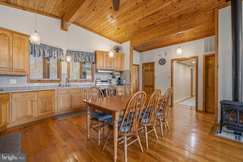 109 WHITE OAK DR, MINERAL, Virginia 23117, 4 Bedrooms Bedrooms, ,2 BathroomsBathrooms,Residential,109 WHITE OAK DR,VALA2009626 MLS # VALA2009626