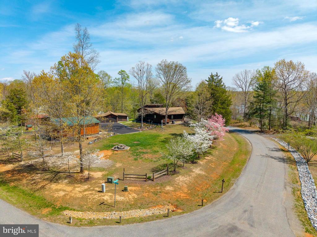 109 WHITE OAK DR, MINERAL, Virginia 23117, 4 Bedrooms Bedrooms, ,2 BathroomsBathrooms,Residential,109 WHITE OAK DR,VALA2009626 MLS # VALA2009626