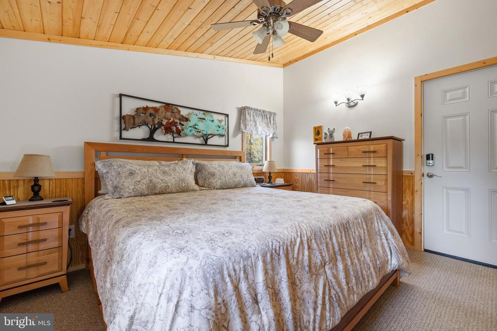 109 WHITE OAK DR, MINERAL, Virginia 23117, 4 Bedrooms Bedrooms, ,2 BathroomsBathrooms,Residential,109 WHITE OAK DR,VALA2009626 MLS # VALA2009626