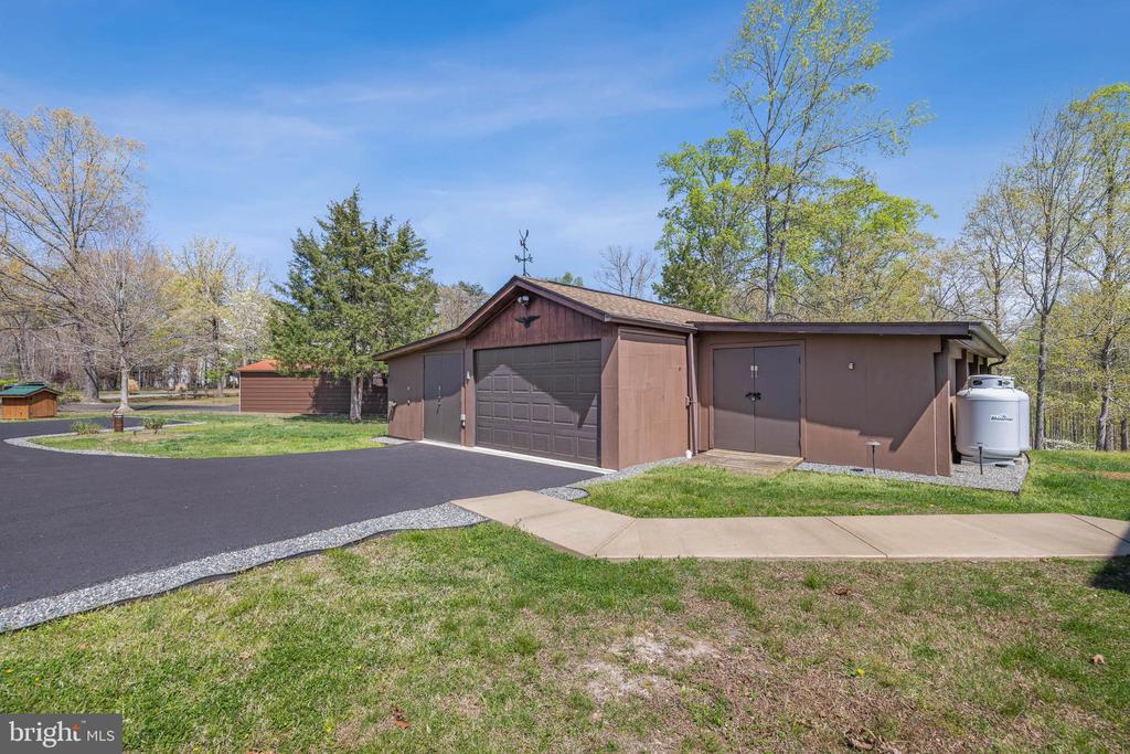 109 WHITE OAK DR, MINERAL, Virginia 23117, 4 Bedrooms Bedrooms, ,2 BathroomsBathrooms,Residential,109 WHITE OAK DR,VALA2009626 MLS # VALA2009626