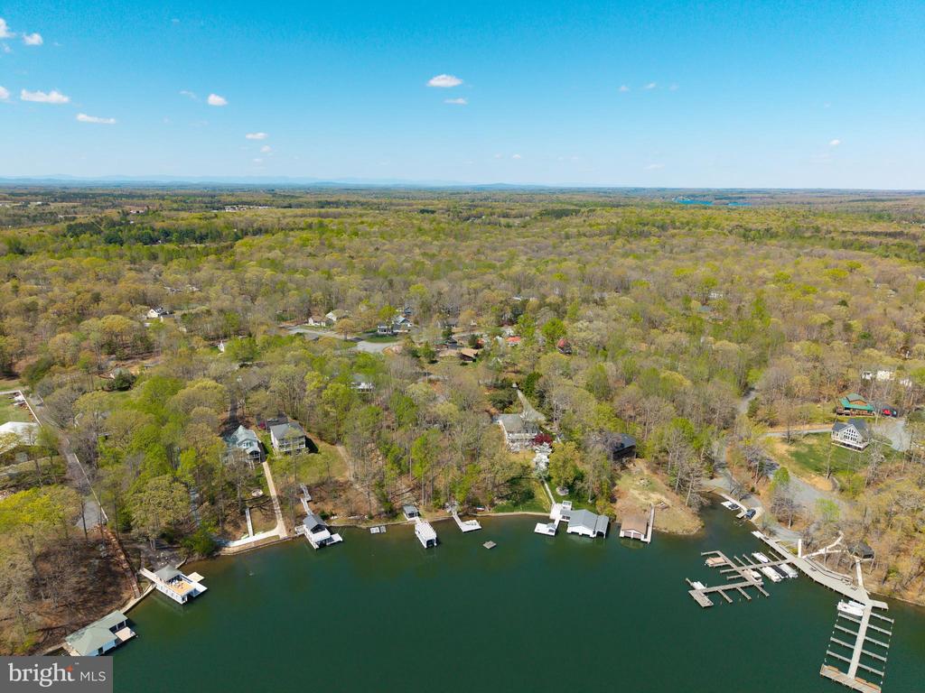 109 WHITE OAK DR, MINERAL, Virginia 23117, 4 Bedrooms Bedrooms, ,2 BathroomsBathrooms,Residential,109 WHITE OAK DR,VALA2009626 MLS # VALA2009626