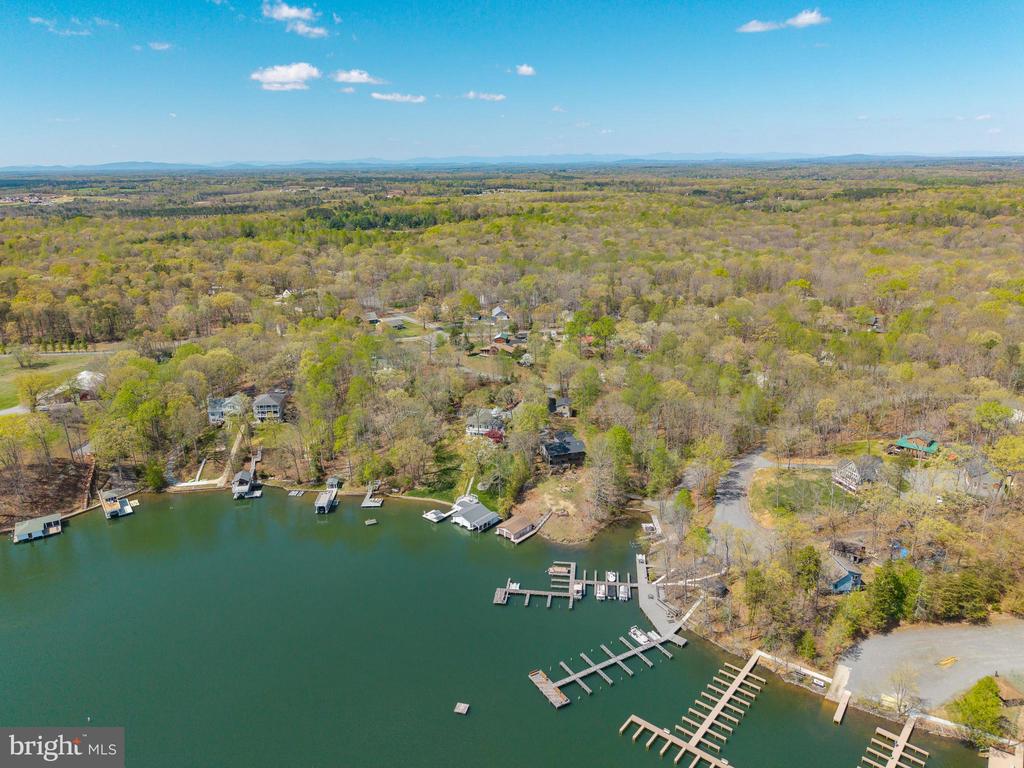 109 WHITE OAK DR, MINERAL, Virginia 23117, 4 Bedrooms Bedrooms, ,2 BathroomsBathrooms,Residential,109 WHITE OAK DR,VALA2009626 MLS # VALA2009626