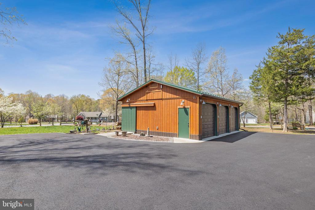 109 WHITE OAK DR, MINERAL, Virginia 23117, 4 Bedrooms Bedrooms, ,2 BathroomsBathrooms,Residential,109 WHITE OAK DR,VALA2009626 MLS # VALA2009626