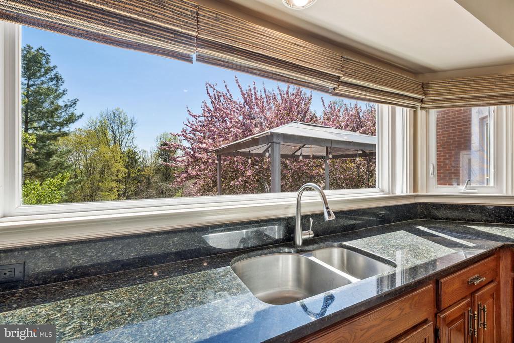 7573 FUSILIER DR, WARRENTON, Virginia 20186, 4 Bedrooms Bedrooms, ,3 BathroomsBathrooms,Residential,7573 FUSILIER DR,VAFQ2021214 MLS # VAFQ2021214