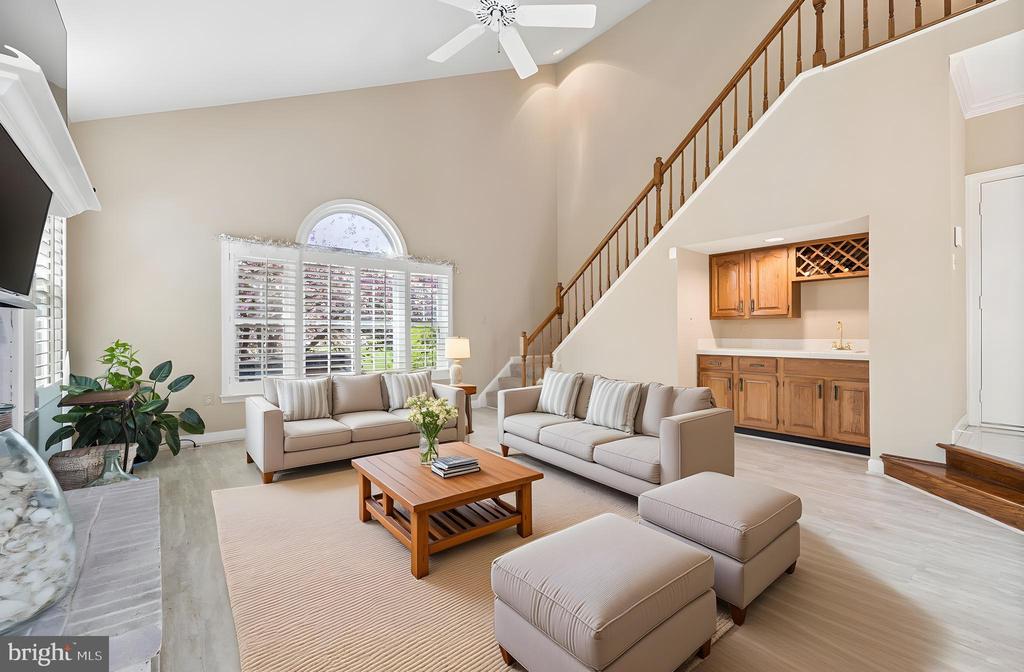 7573 FUSILIER DR, WARRENTON, Virginia 20186, 4 Bedrooms Bedrooms, ,3 BathroomsBathrooms,Residential,7573 FUSILIER DR,VAFQ2021214 MLS # VAFQ2021214