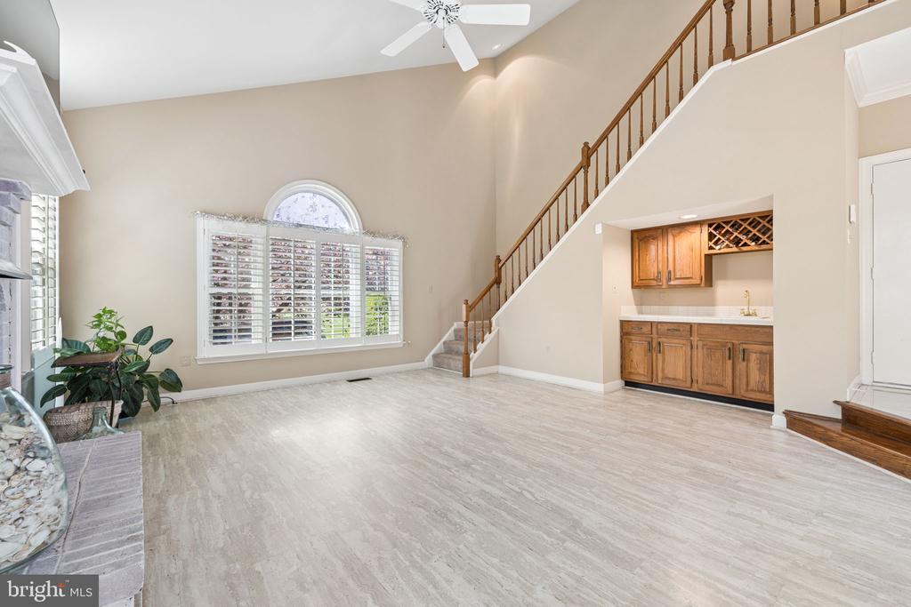 7573 FUSILIER DR, WARRENTON, Virginia 20186, 4 Bedrooms Bedrooms, ,3 BathroomsBathrooms,Residential,7573 FUSILIER DR,VAFQ2021214 MLS # VAFQ2021214