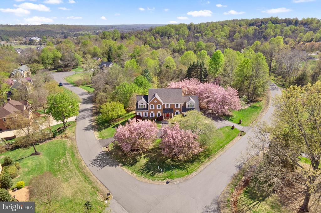 7573 FUSILIER DR, WARRENTON, Virginia 20186, 4 Bedrooms Bedrooms, ,3 BathroomsBathrooms,Residential,7573 FUSILIER DR,VAFQ2021214 MLS # VAFQ2021214