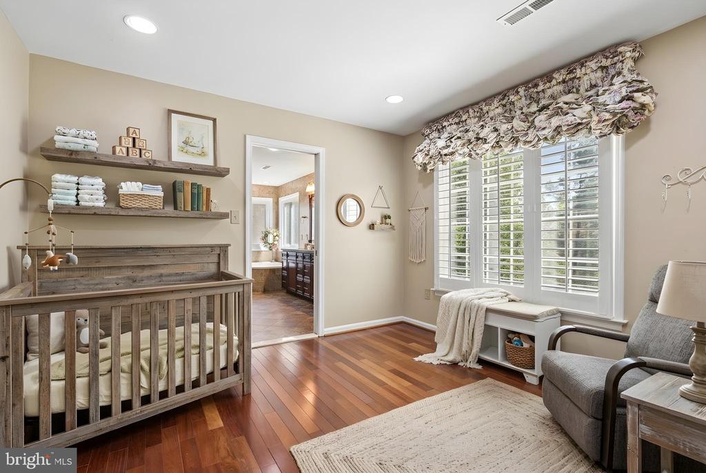 7573 FUSILIER DR, WARRENTON, Virginia 20186, 4 Bedrooms Bedrooms, ,3 BathroomsBathrooms,Residential,7573 FUSILIER DR,VAFQ2021214 MLS # VAFQ2021214