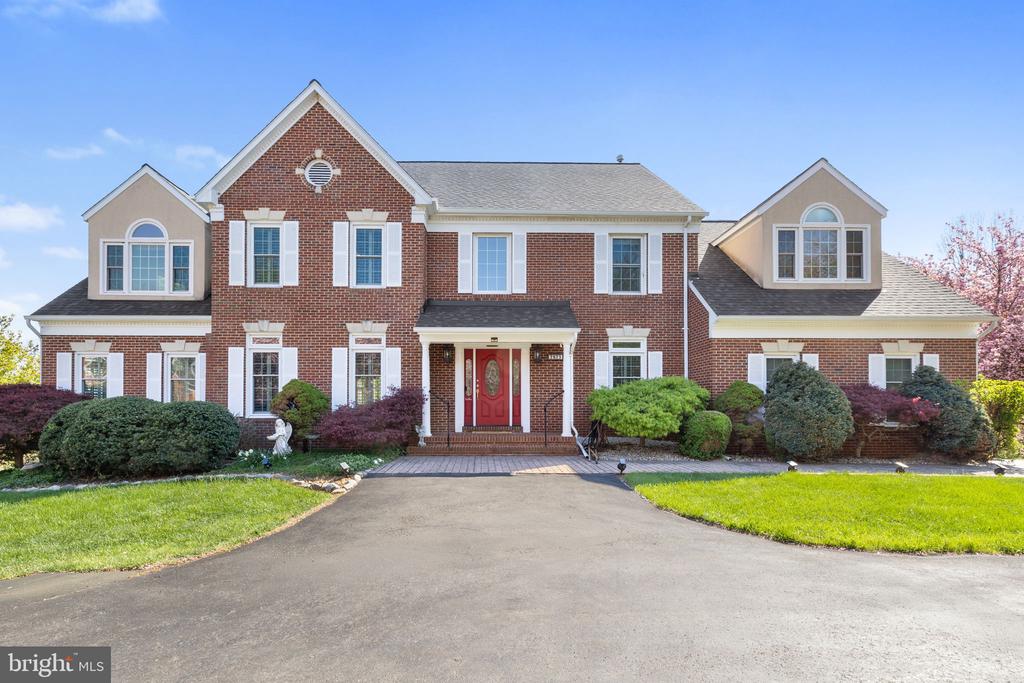 7573 FUSILIER DR, WARRENTON, Virginia 20186, 4 Bedrooms Bedrooms, ,3 BathroomsBathrooms,Residential,7573 FUSILIER DR,VAFQ2021214 MLS # VAFQ2021214