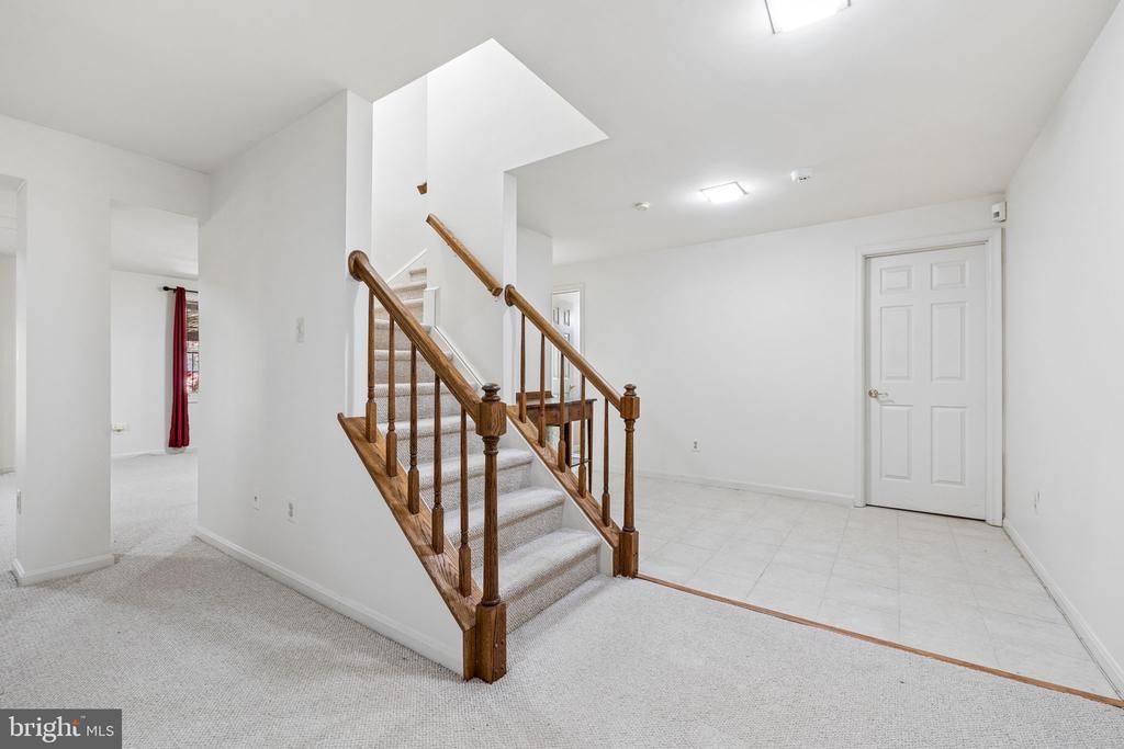 7573 FUSILIER DR, WARRENTON, Virginia 20186, 4 Bedrooms Bedrooms, ,3 BathroomsBathrooms,Residential,7573 FUSILIER DR,VAFQ2021214 MLS # VAFQ2021214