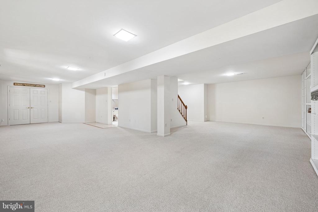 7573 FUSILIER DR, WARRENTON, Virginia 20186, 4 Bedrooms Bedrooms, ,3 BathroomsBathrooms,Residential,7573 FUSILIER DR,VAFQ2021214 MLS # VAFQ2021214