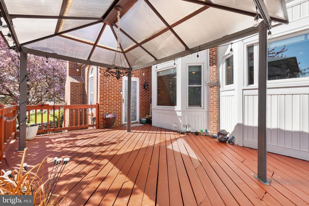 7573 FUSILIER DR, WARRENTON, Virginia 20186, 4 Bedrooms Bedrooms, ,3 BathroomsBathrooms,Residential,7573 FUSILIER DR,VAFQ2021214 MLS # VAFQ2021214