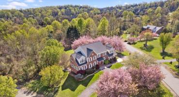 7573 FUSILIER DR, WARRENTON, Virginia 20186, 4 Bedrooms Bedrooms, ,3 BathroomsBathrooms,Residential,7573 FUSILIER DR,VAFQ2021214 MLS # VAFQ2021214