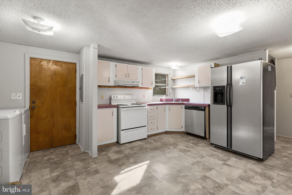 4703 HOLLY DR, PARTLOW, Virginia 22534, 3 Bedrooms Bedrooms, ,2 BathroomsBathrooms,Residential,4703 HOLLY DR,VASP2040776 MLS # VASP2040776