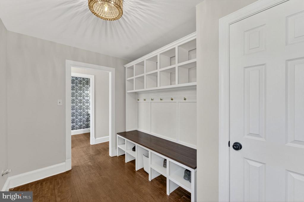 6026 FINCHINGFIELD RD, WARRENTON, Virginia, 4 Bedrooms Bedrooms, ,2 BathroomsBathrooms,Residential,6026 FINCHINGFIELD RD,VAFQ2021472 MLS # VAFQ2021472 6026 FINCHINGFIELD RD, WARRENTON, Virginia, 4 Bedrooms Bedrooms, ,2 BathroomsBathrooms,Residential,6026 FINCHINGFIELD RD,VAFQ2021472 MLS # VAFQ2021472