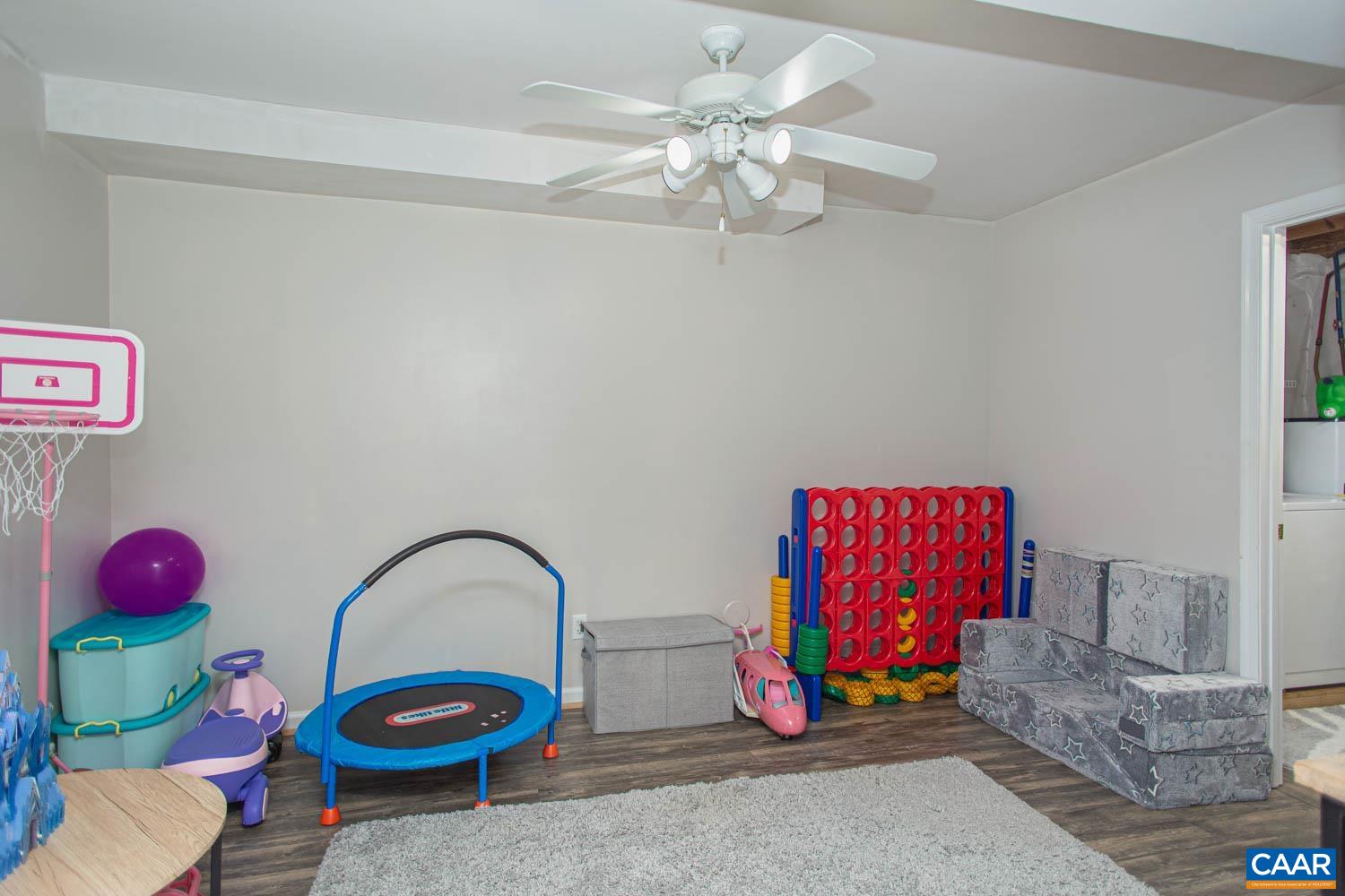 5 BRIDLEWOOD DR, PALMYRA, Virginia 22963, 3 Bedrooms Bedrooms, ,3 BathroomsBathrooms,Residential,5 BRIDLEWOOD DR,675273 MLS # 675273