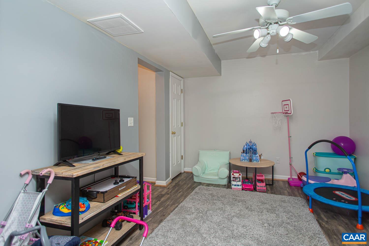 5 BRIDLEWOOD DR, PALMYRA, Virginia 22963, 3 Bedrooms Bedrooms, ,3 BathroomsBathrooms,Residential,5 BRIDLEWOOD DR,675273 MLS # 675273