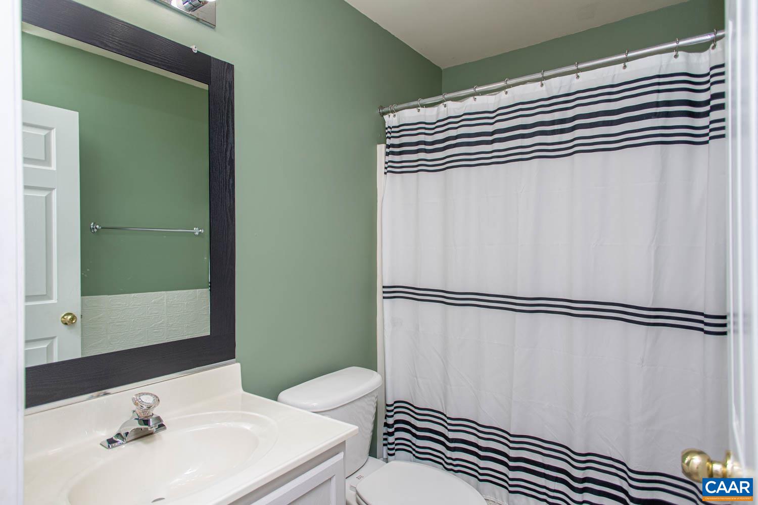 5 BRIDLEWOOD DR, PALMYRA, Virginia 22963, 3 Bedrooms Bedrooms, ,3 BathroomsBathrooms,Residential,5 BRIDLEWOOD DR,675273 MLS # 675273