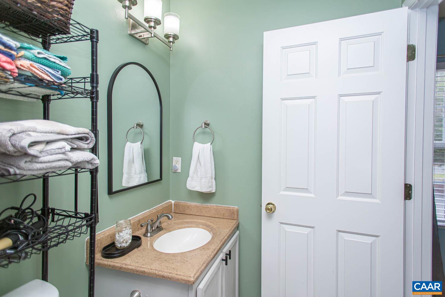 5 BRIDLEWOOD DR, PALMYRA, Virginia 22963, 3 Bedrooms Bedrooms, ,3 BathroomsBathrooms,Residential,5 BRIDLEWOOD DR,675273 MLS # 675273