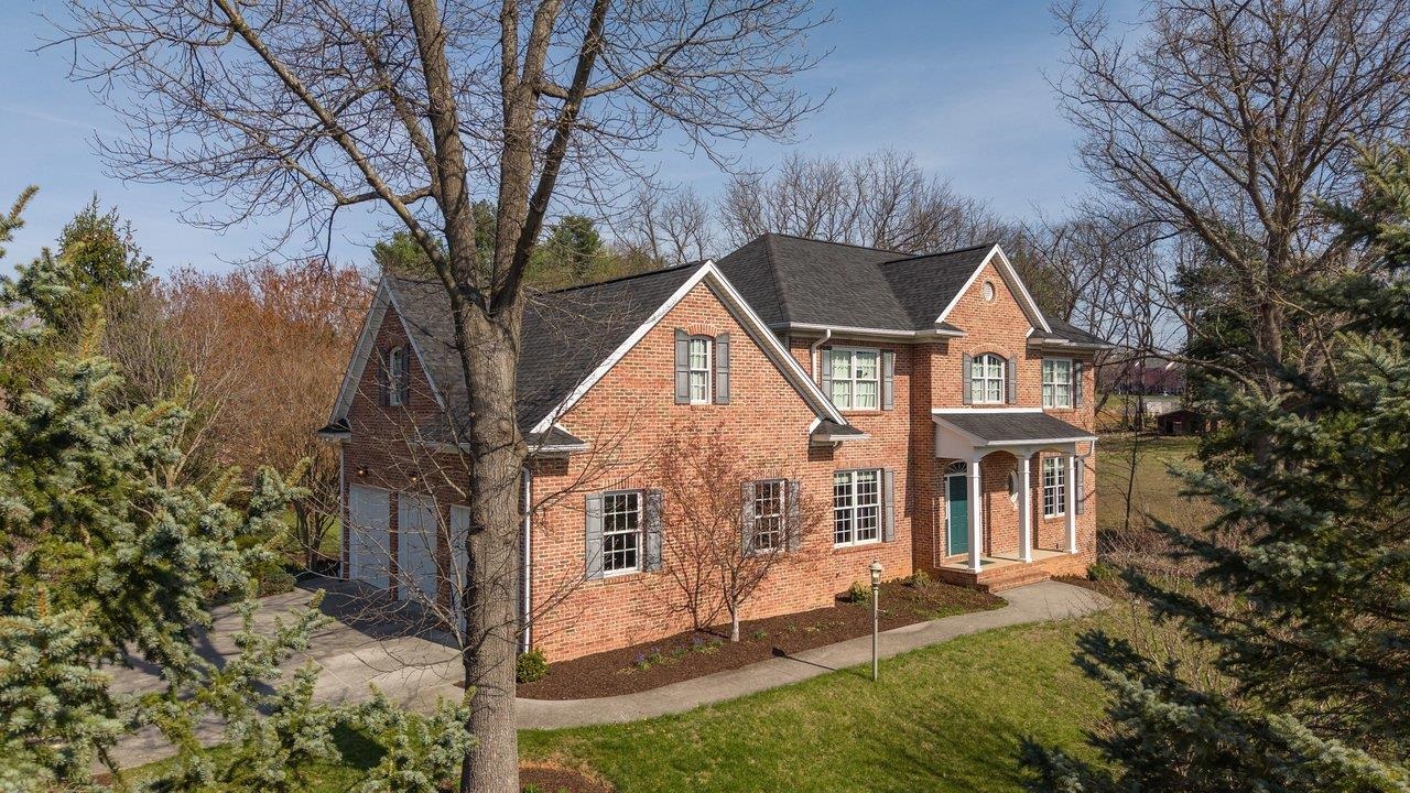 1281 KENTSHIRE DR, ROCKINGHAM, Virginia 22801, 4 Bedrooms Bedrooms, ,4 BathroomsBathrooms,Residential,1281 KENTSHIRE DR,675437 MLS # 675437