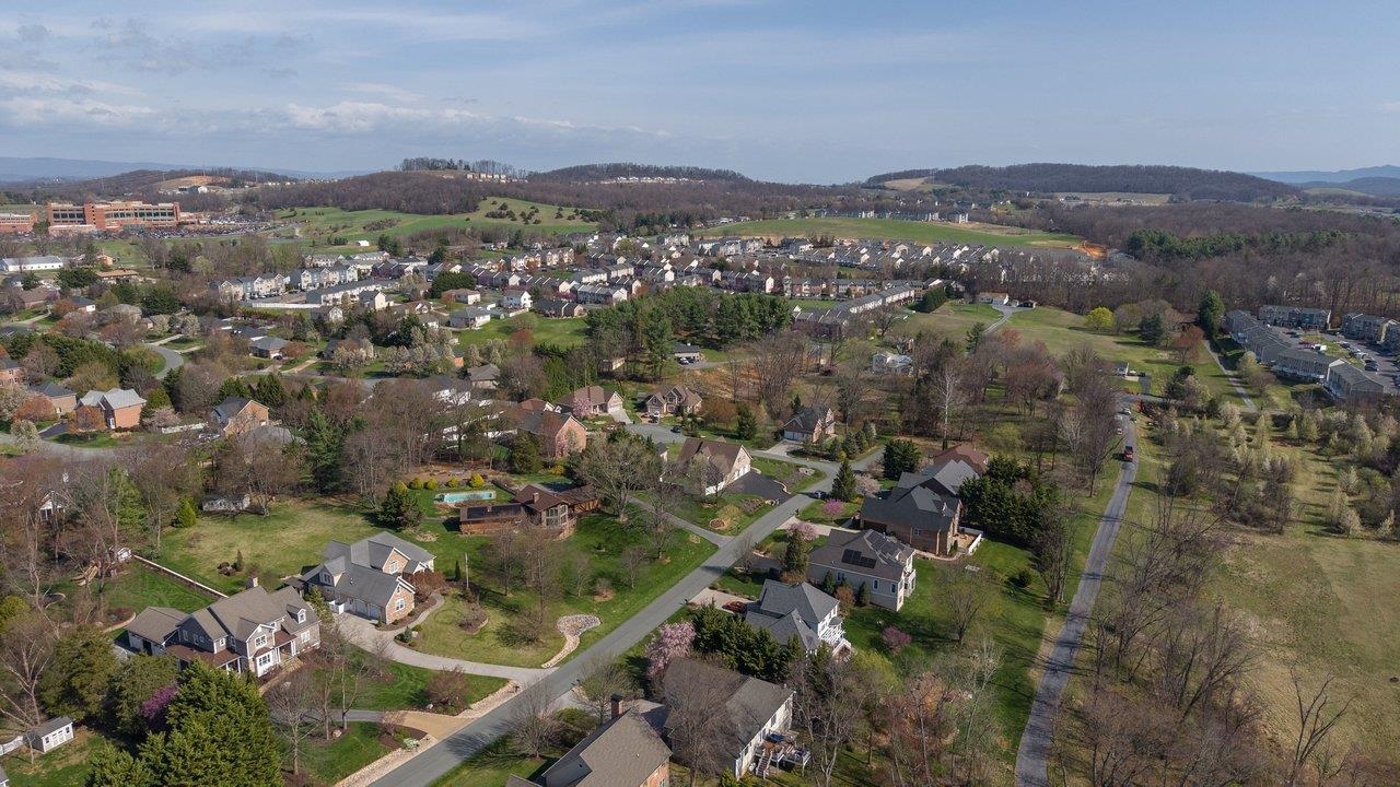 1281 KENTSHIRE DR, ROCKINGHAM, Virginia 22801, 4 Bedrooms Bedrooms, ,4 BathroomsBathrooms,Residential,1281 KENTSHIRE DR,675437 MLS # 675437