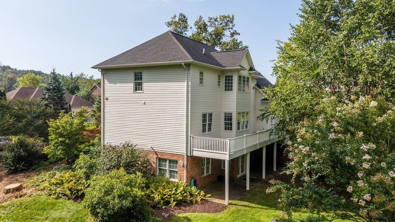 1281 KENTSHIRE DR, ROCKINGHAM, Virginia 22801, 4 Bedrooms Bedrooms, ,4 BathroomsBathrooms,Residential,1281 KENTSHIRE DR,675437 MLS # 675437