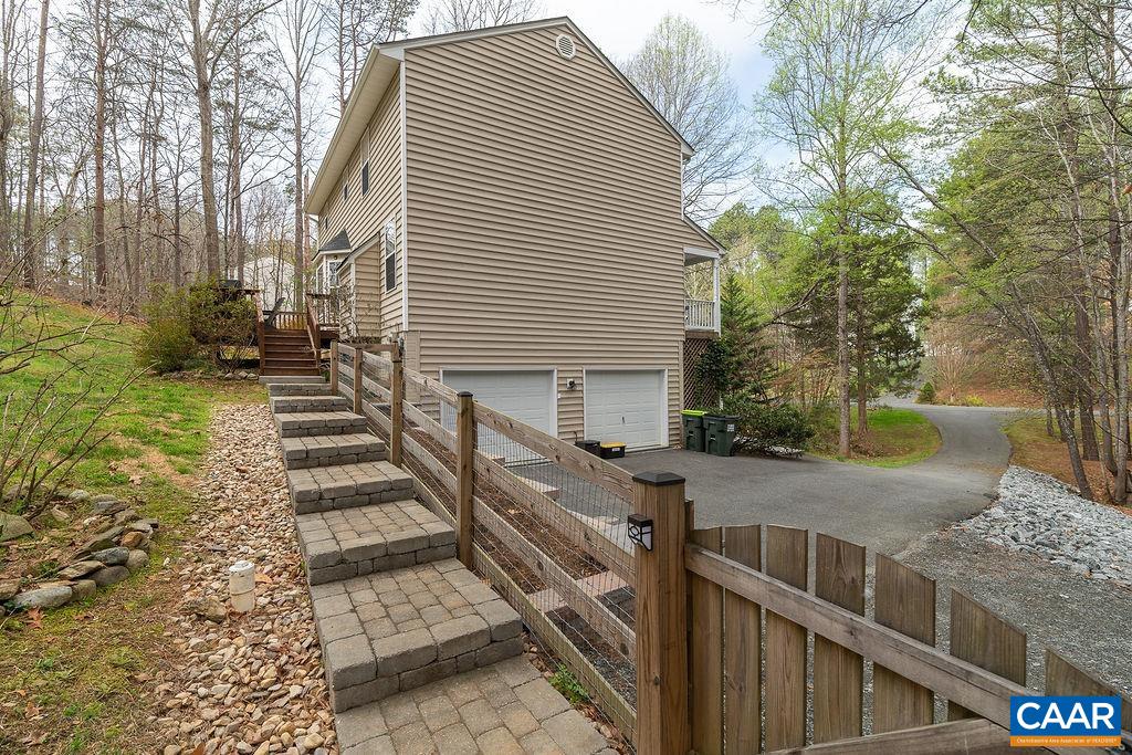 246 WHITE CEDAR RD, BARBOURSVILLE, Virginia 22923, 3 Bedrooms Bedrooms, ,2 BathroomsBathrooms,Residential,246 WHITE CEDAR RD,675520 MLS # 675520