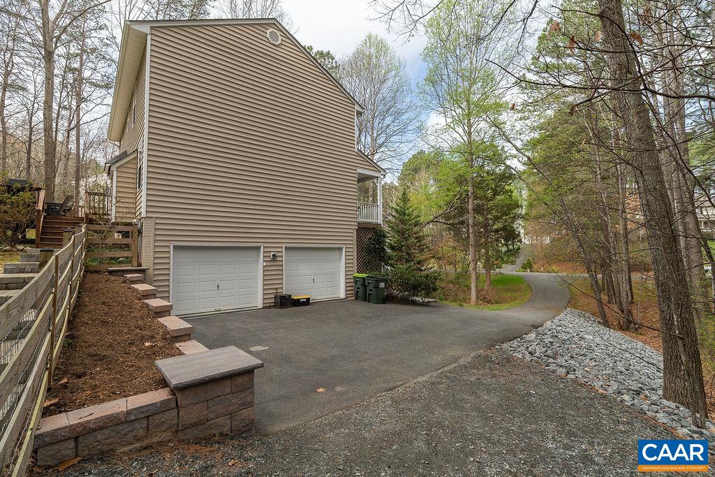 246 WHITE CEDAR RD, BARBOURSVILLE, Virginia 22923, 3 Bedrooms Bedrooms, ,2 BathroomsBathrooms,Residential,246 WHITE CEDAR RD,675520 MLS # 675520