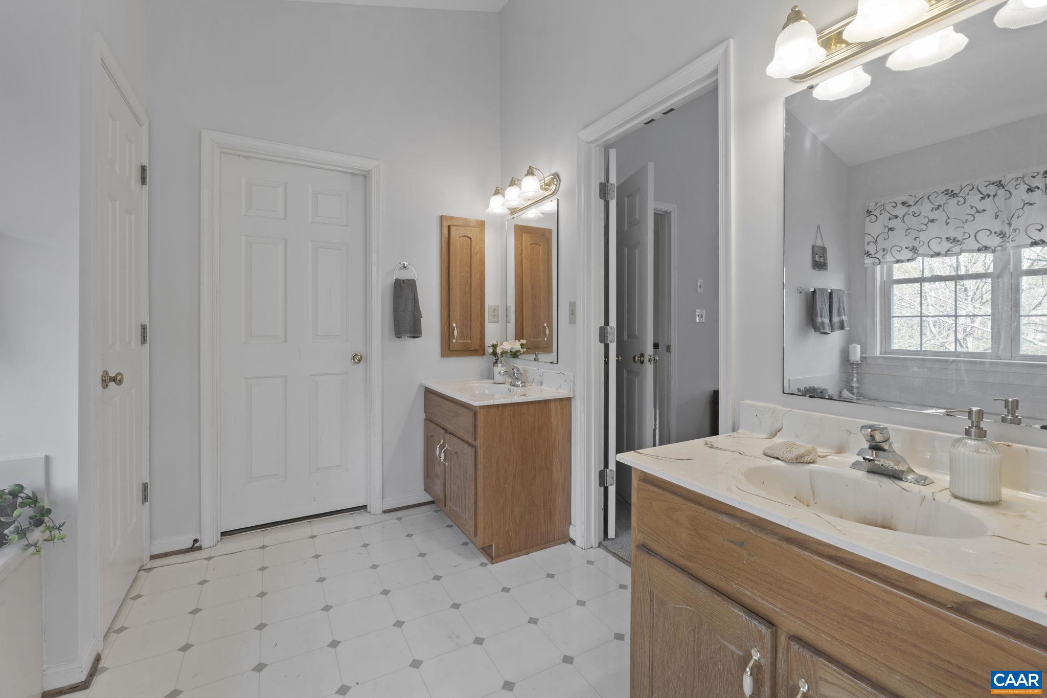 2759 CRICKLEWOOD CT, CHARLOTTESVILLE, Virginia 22911, 5 Bedrooms Bedrooms, ,3 BathroomsBathrooms,Residential,2759 CRICKLEWOOD CT,675527 MLS # 675527