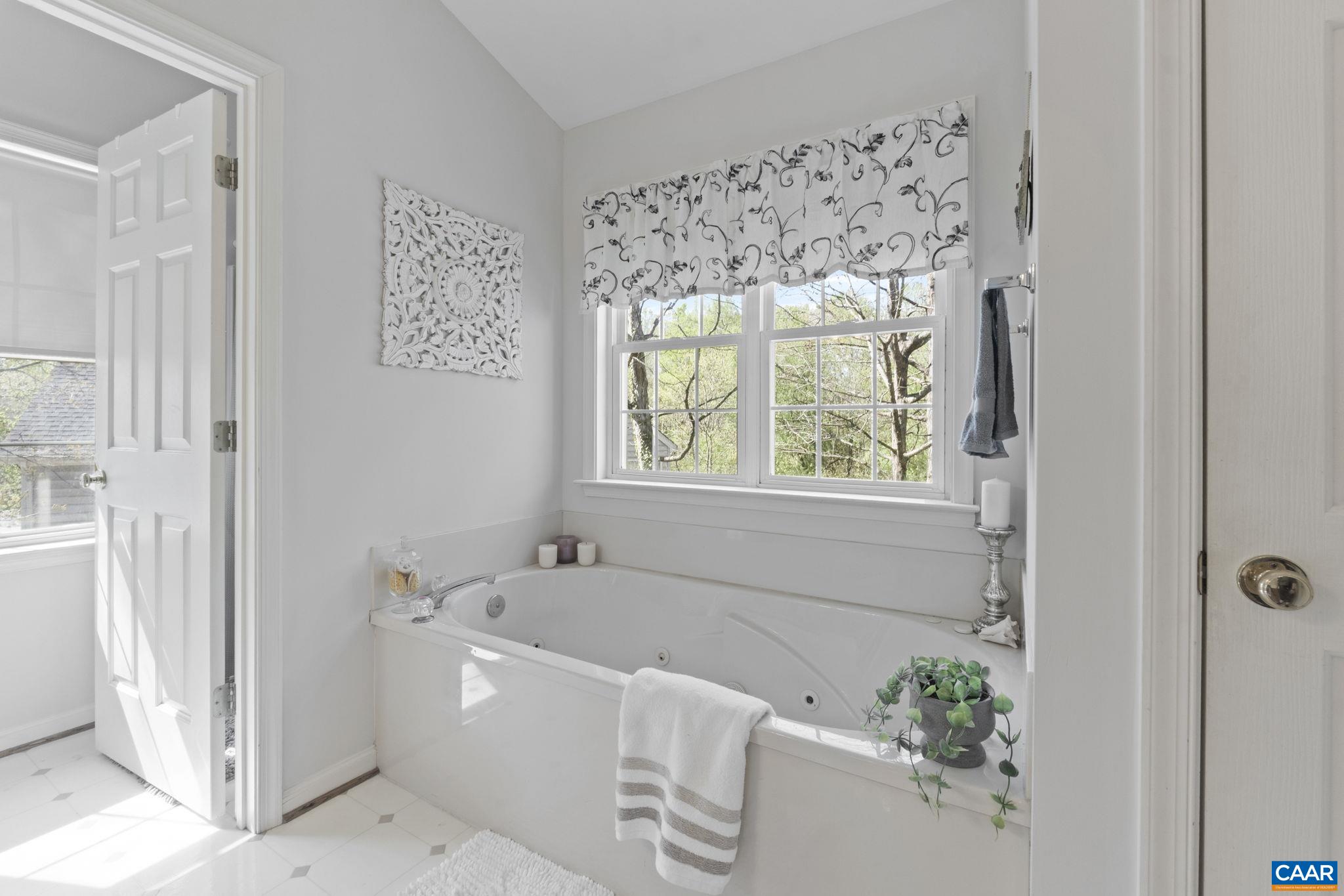 2759 CRICKLEWOOD CT, CHARLOTTESVILLE, Virginia 22911, 5 Bedrooms Bedrooms, ,3 BathroomsBathrooms,Residential,2759 CRICKLEWOOD CT,675527 MLS # 675527