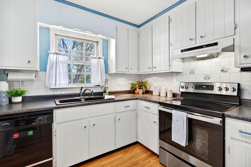 51 BRIARWOOD CIR, STAUNTON, Virginia 24401, 3 Bedrooms Bedrooms, ,2 BathroomsBathrooms,Residential,51 BRIARWOOD CIR,675623 MLS # 675623 51 BRIARWOOD CIR, STAUNTON, Virginia 24401, 3 Bedrooms Bedrooms, ,2 BathroomsBathrooms,Residential,51 BRIARWOOD CIR,675623 MLS # 675623