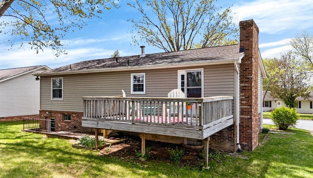 51 BRIARWOOD CIR, STAUNTON, Virginia 24401, 3 Bedrooms Bedrooms, ,2 BathroomsBathrooms,Residential,51 BRIARWOOD CIR,675623 MLS # 675623 51 BRIARWOOD CIR, STAUNTON, Virginia 24401, 3 Bedrooms Bedrooms, ,2 BathroomsBathrooms,Residential,51 BRIARWOOD CIR,675623 MLS # 675623