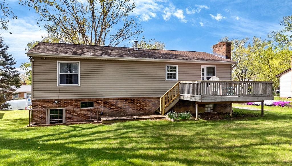 51 BRIARWOOD CIR, STAUNTON, Virginia 24401, 3 Bedrooms Bedrooms, ,2 BathroomsBathrooms,Residential,51 BRIARWOOD CIR,675623 MLS # 675623 51 BRIARWOOD CIR, STAUNTON, Virginia 24401, 3 Bedrooms Bedrooms, ,2 BathroomsBathrooms,Residential,51 BRIARWOOD CIR,675623 MLS # 675623